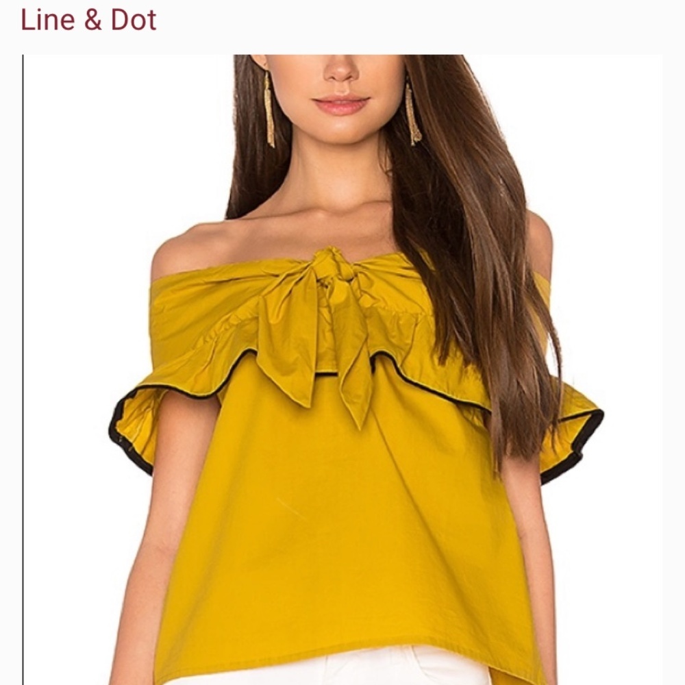 NWT Line & Dot Lorena top